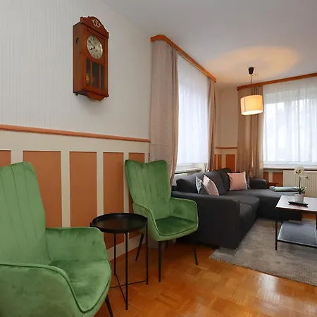 Cozy Apartment In Schwenningen With Garden Villingen-Schwenningen Exterior photo